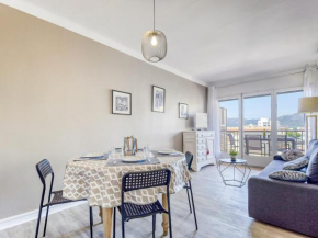 Lush apartment with view